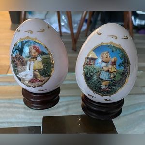HUMMEL PINK EGGS DANBURY MINT KISS ME 1994 GOOSE GIRL 1993 WOODEN BASES EASTER